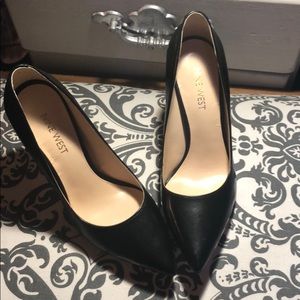 Black Nine West Point toe heels